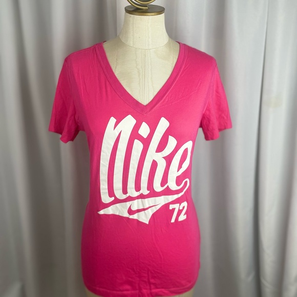 Nike Women's Slim Fit T-Shirt - Pink, Size Large - Picture 2 of 7